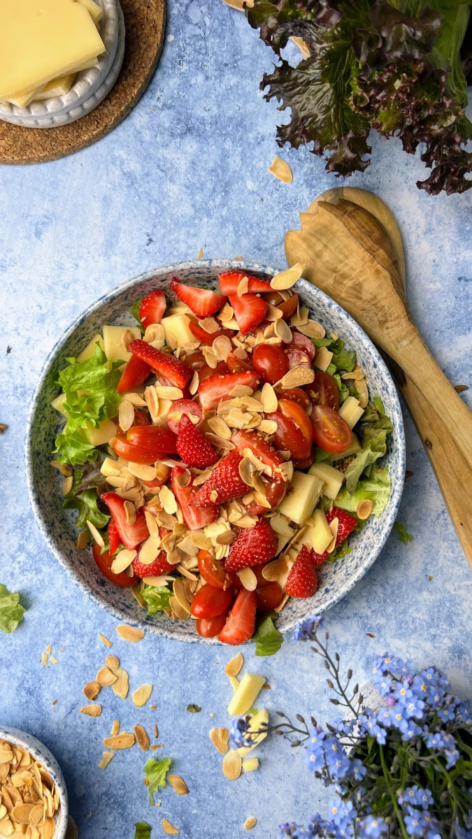 sommerlicher Dinkel-Raclette Salat 