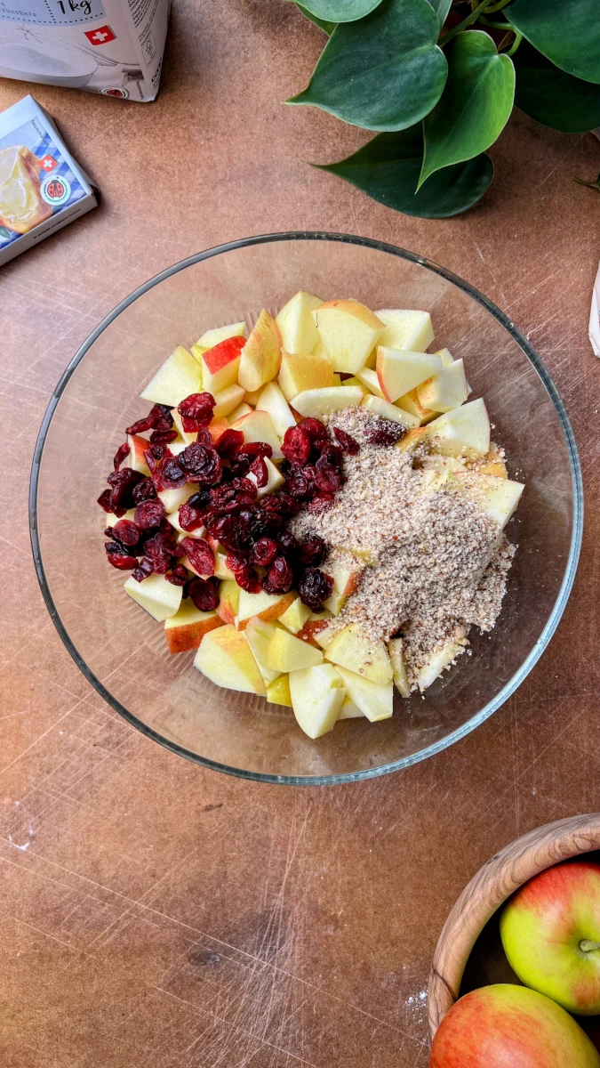 Apfelstrudel mit Vanillesauce 