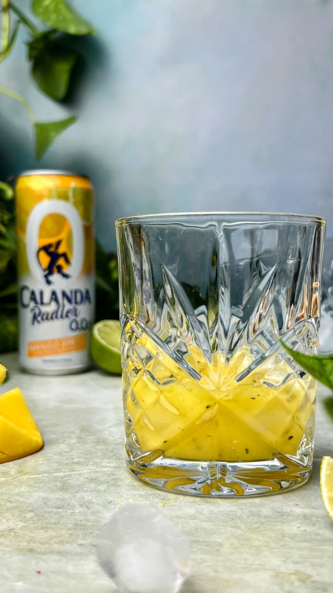 Calanda Mango-Passionsfrucht Spritz Calanda Mango-Passionsfrucht Spritz
