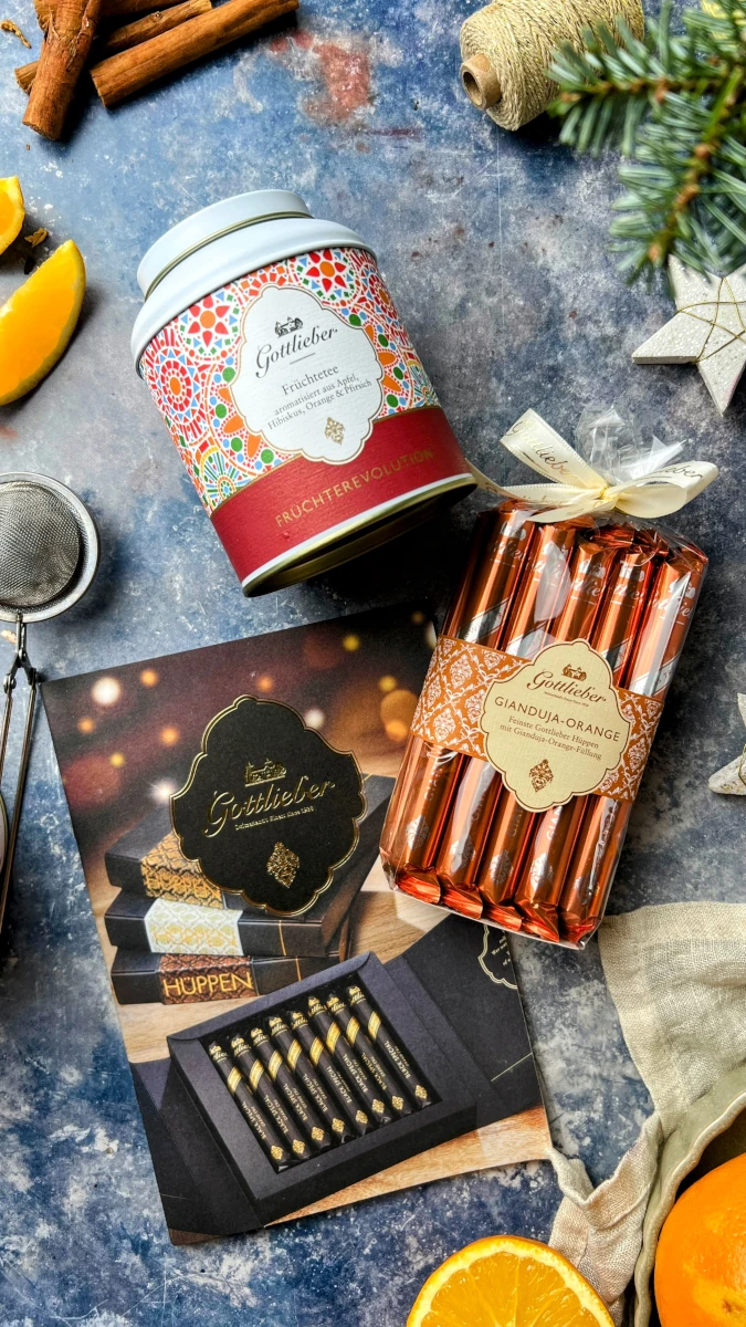 Früchtepunsch mit Gianduja-Orange Hüppen 