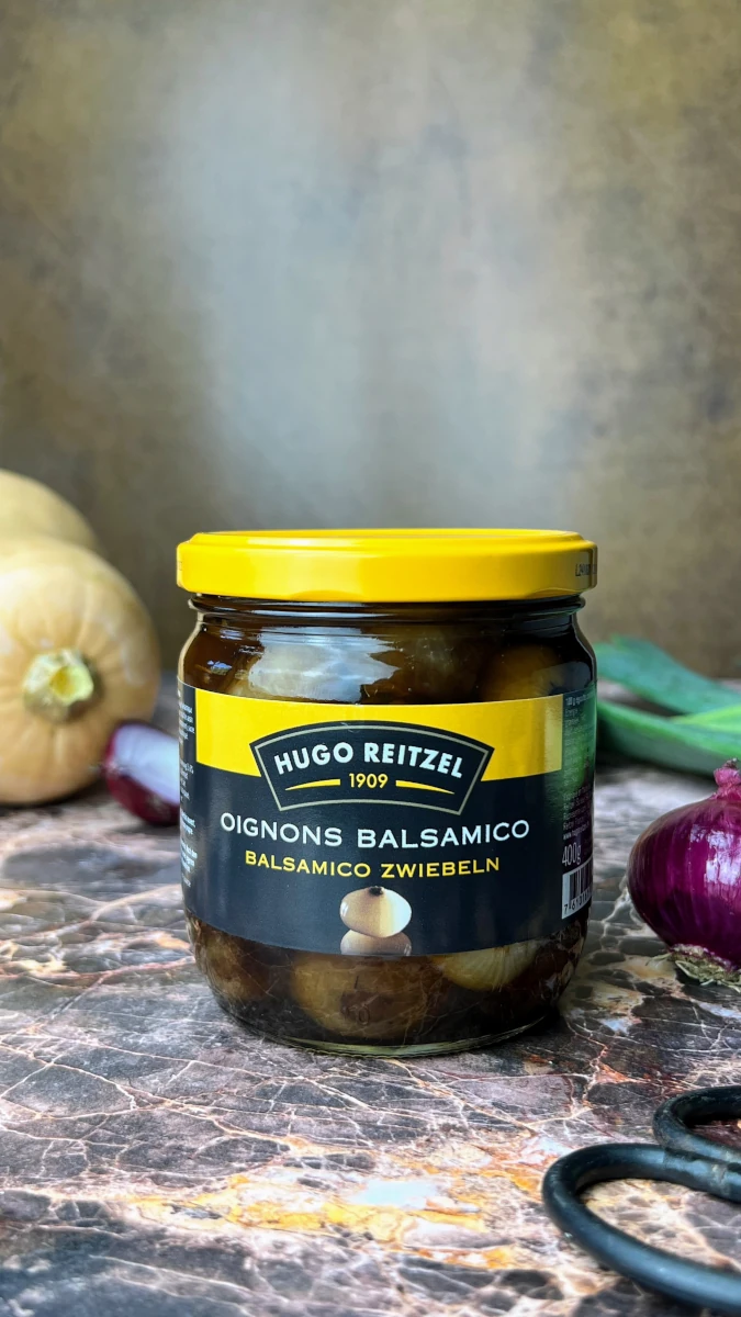 Kürbis-Gemüse Quiche mit Geister-Zwiebeln 