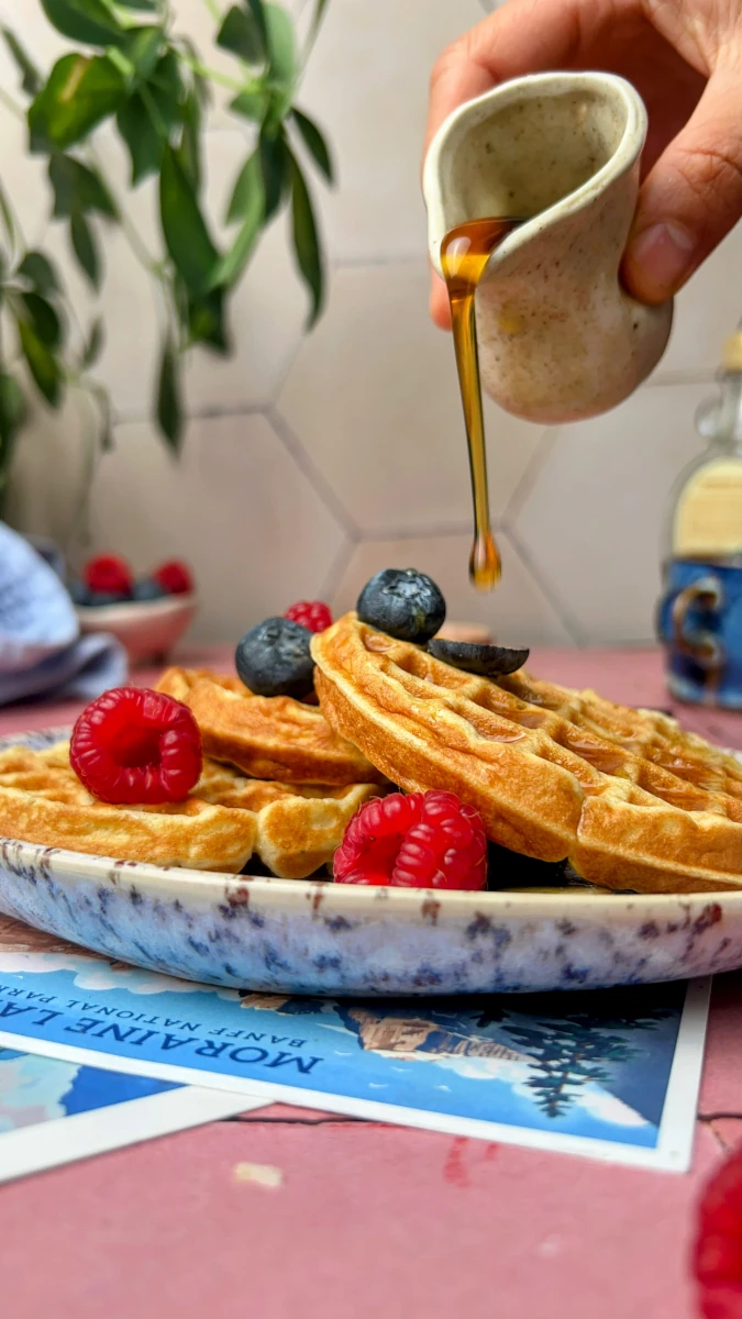 Gesunde Hüttenkäse-Proteinwaffeln 