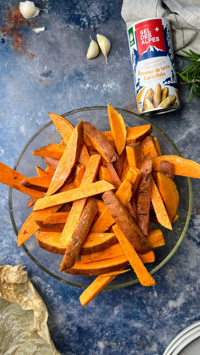 Süsskartoffel Pommes mit Dreierlei Dip 