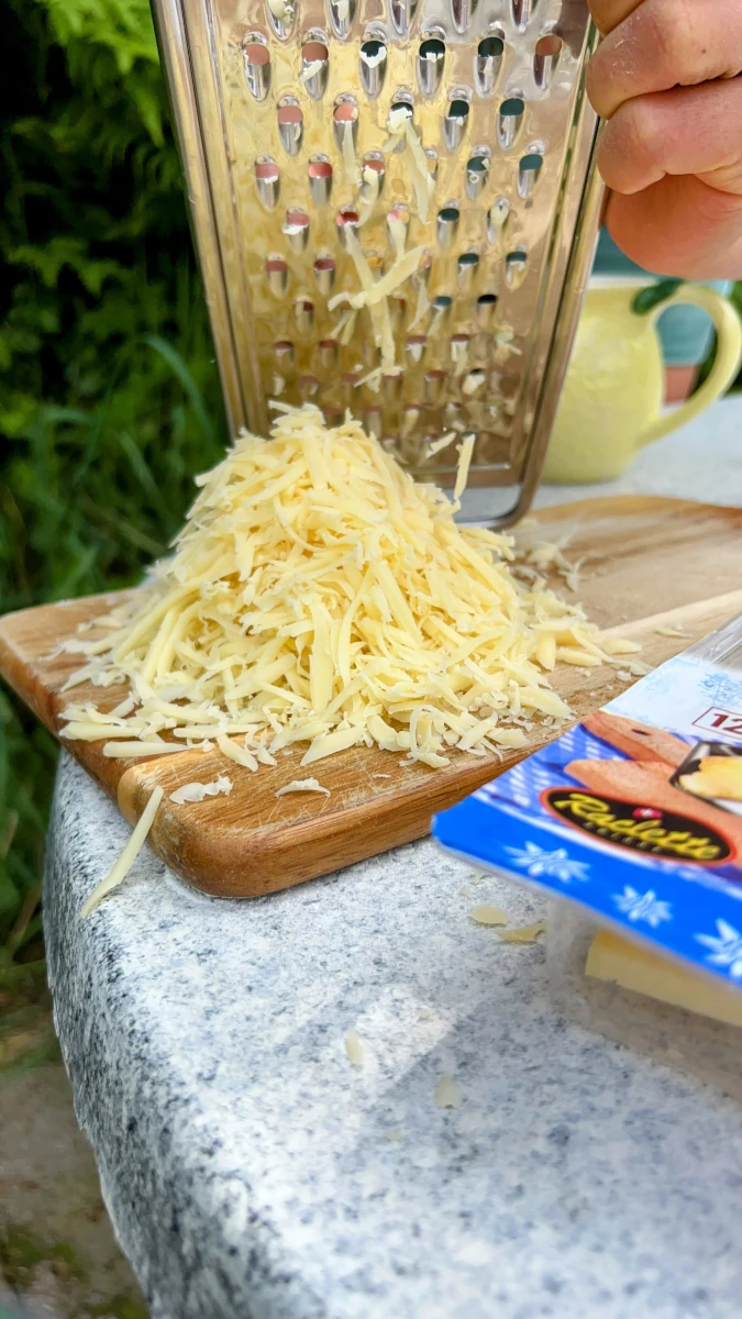 Raclette-Kräuter-Zupfbrot Raclette-Kräuter-Zupfbrot