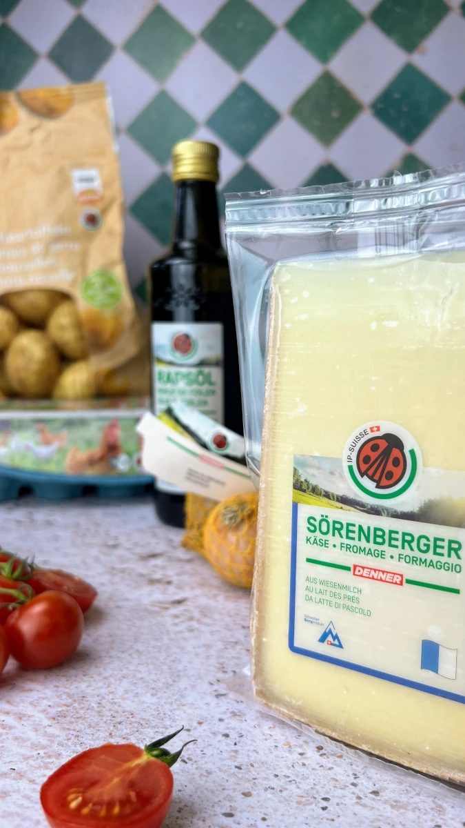 Schweizer-Röstiburger mit hausgemachter Sauce Schweizer-Röstiburger mit hausgemachter Sauce