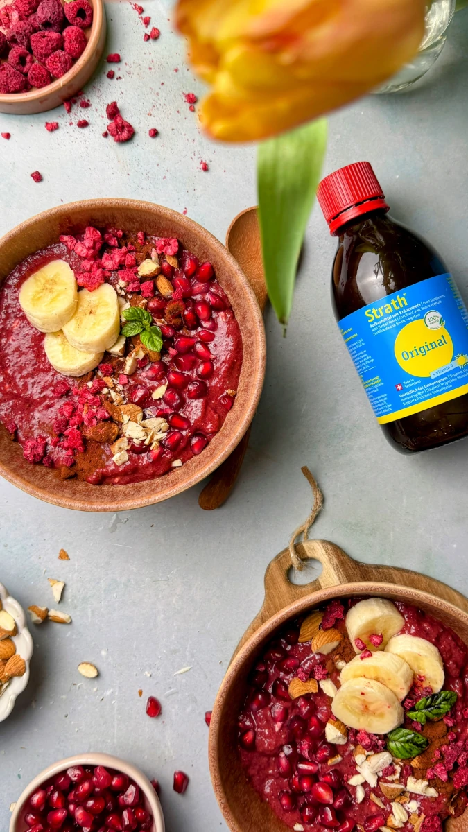 Rise and Shine Smoothiebowl mit Strath Orginal 
