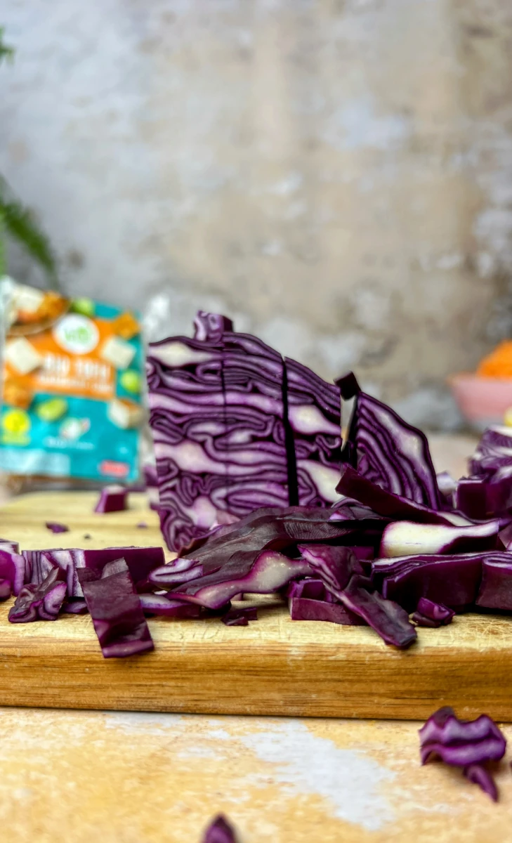 crispy Tofu Nuggets mit Reis Coleslaw 