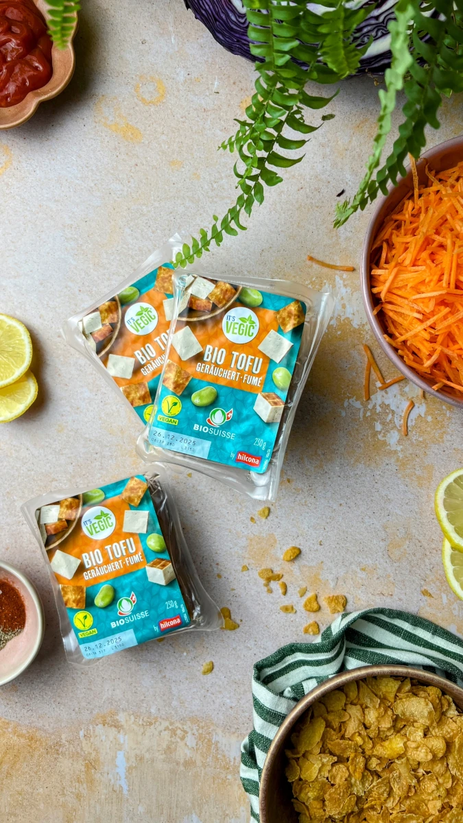 crispy Tofu Nuggets mit Reis Coleslaw 