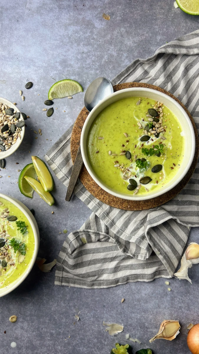 Zucchini-Curry Suppe 