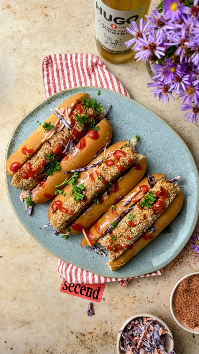 Linsen-Hotdogs mit Coleslaw