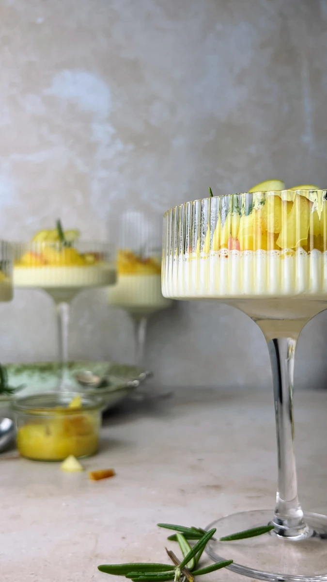 Panna Cotta mit Bratäpfeln 