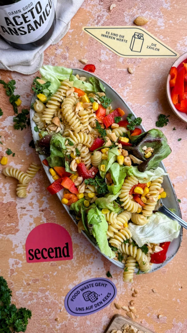 Sommerlicher Pastasalat