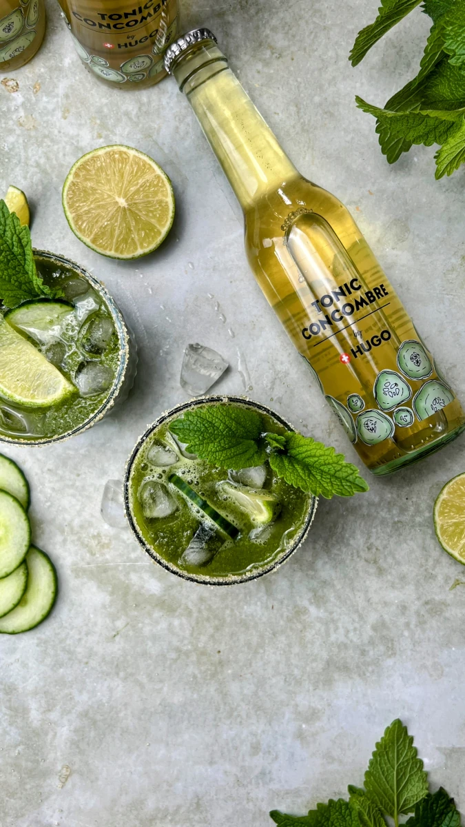 Erfrischender Gurken-Matcha Tonic