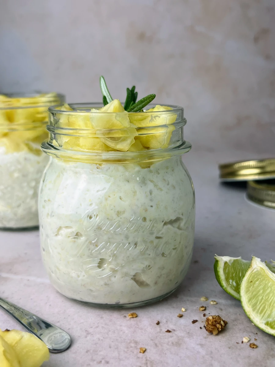 Tropical Overnight Oats 