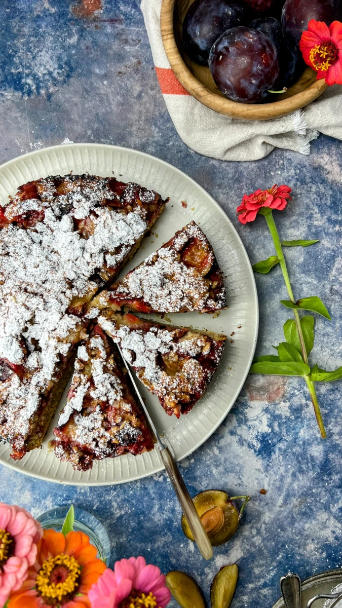Zwetschgenkuchen mit Haselnusscrunch 